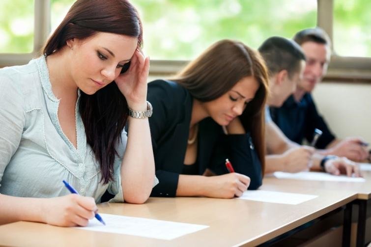 ВНО в 2018 году будут сдавать по новому ВНО в 2018 году будут сдавать по новому, Роман Кальмиусский