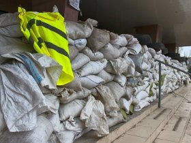 В городе возводятся фортификационные укрепления