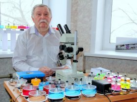 Музей миниатюрной книги пополнился новыми микро экспонатами  
