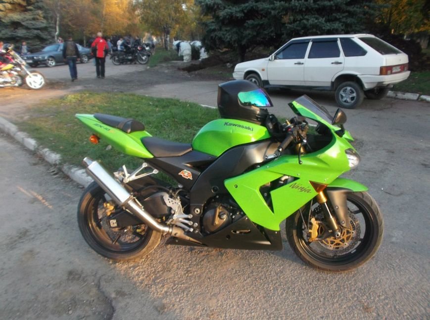 17BWykT93Hg